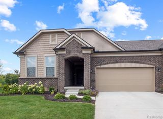 816 Kelpie Drive, Ann Arbor, MI 48108