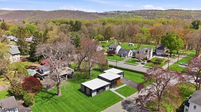321 Willow Grove St, Hackettstown Town, NJ 07840