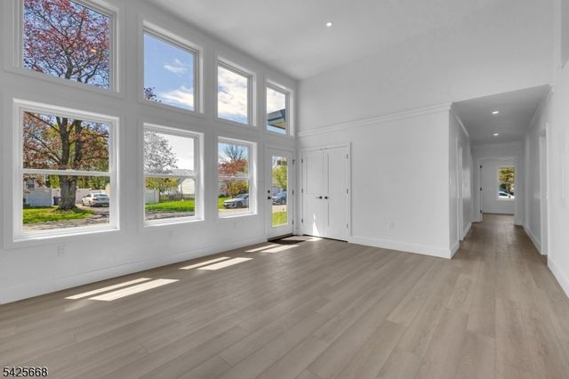 321 Willow Grove St, Hackettstown Town, NJ 07840