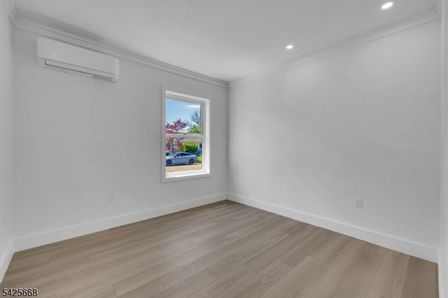 321 Willow Grove St, Hackettstown Town, NJ 07840