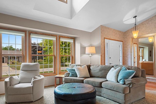 2554 JODY DRIVE, New Franken, WI 54229