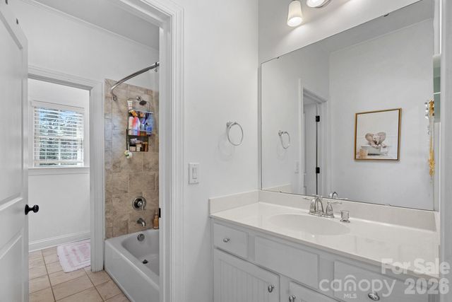 1104 Longwood Court, Matthews, NC 28104