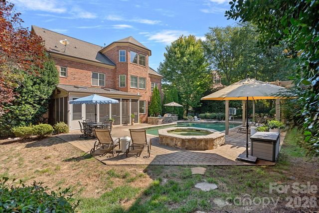 1104 Longwood Court, Matthews, NC 28104