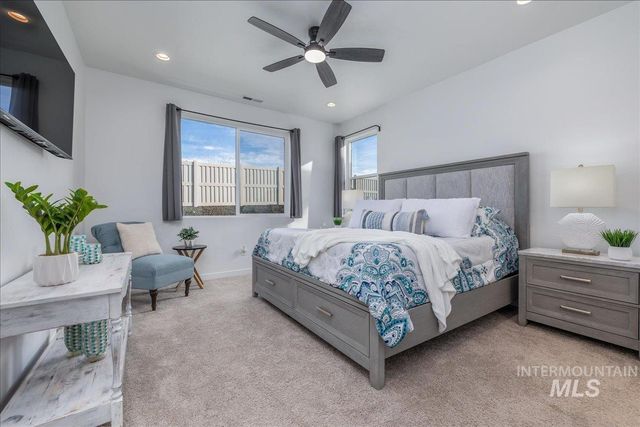 1218 Stirling Meadows Ct, Middleton, ID 83644