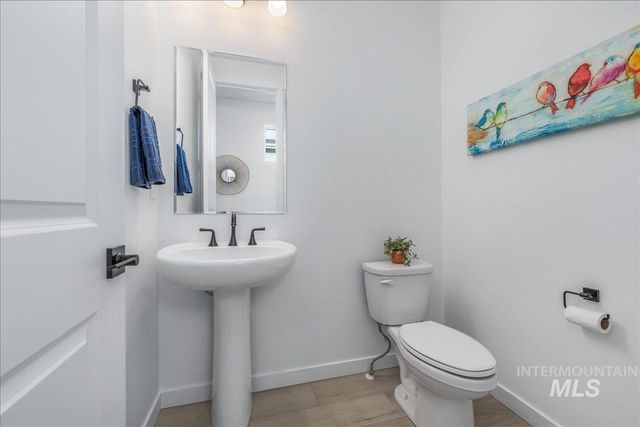 1218 Stirling Meadows Ct, Middleton, ID 83644