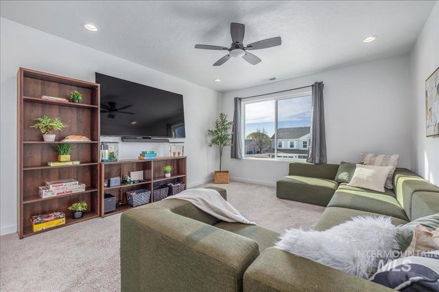 1218 Stirling Meadows Ct, Middleton, ID 83644