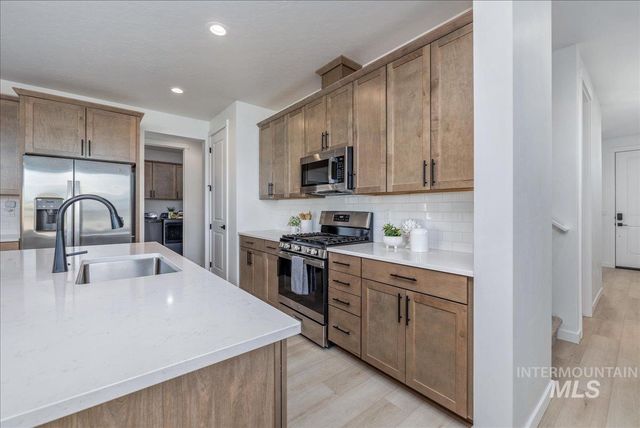 1218 Stirling Meadows Ct, Middleton, ID 83644