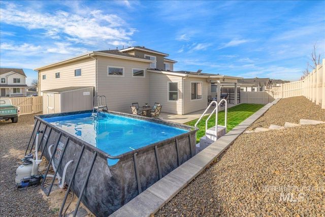 1218 Stirling Meadows Ct, Middleton, ID 83644