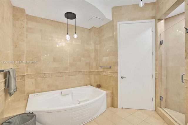 18101 Collins Avenue 1607, Sunny Isles Beach, FL 33160