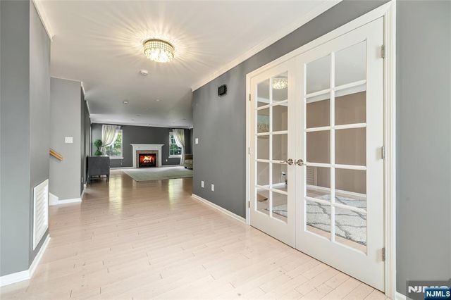 130 Butternut Drive, Wayne, NJ 07470
