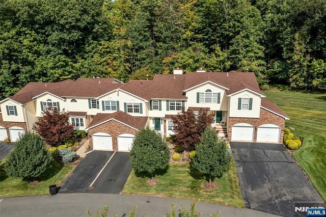 130 Butternut Drive, Wayne, NJ 07470