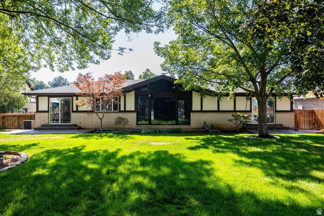 9739 S LAURA LANE DR, Sandy, UT 84092