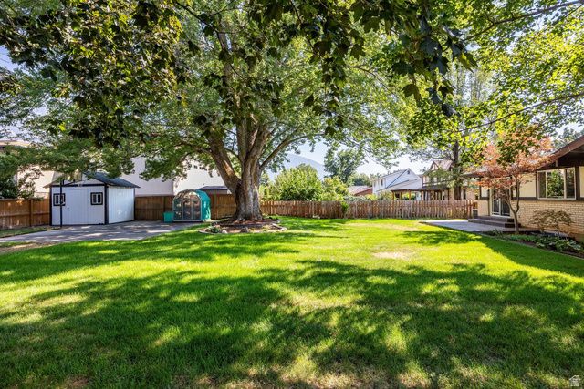 9739 S LAURA LANE DR, Sandy, UT 84092