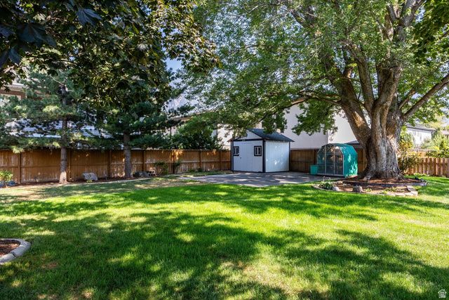9739 S LAURA LANE DR, Sandy, UT 84092