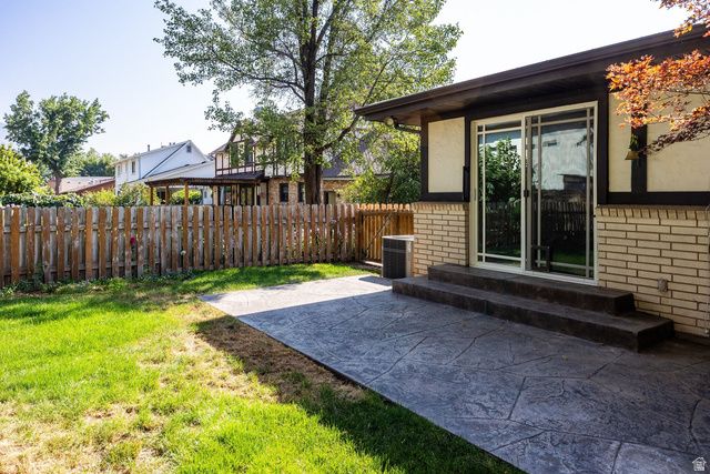9739 S LAURA LANE DR, Sandy, UT 84092