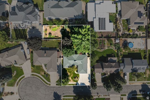 9739 S LAURA LANE DR, Sandy, UT 84092