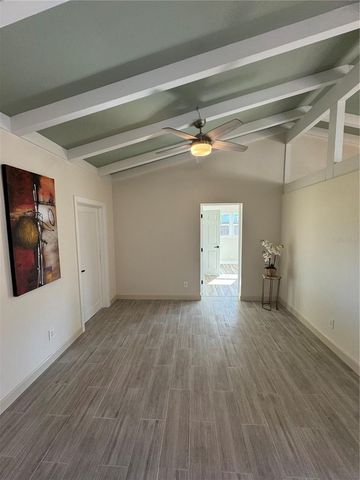 1500 CARSON CIRCLE NE, St Petersburg, FL 33703