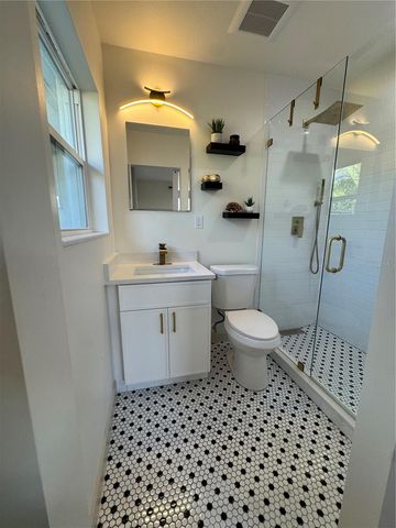 1500 CARSON CIRCLE NE, St Petersburg, FL 33703