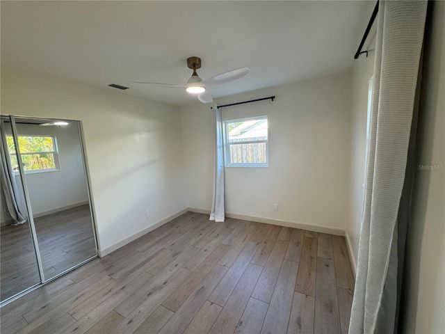 1500 CARSON CIRCLE NE, St Petersburg, FL 33703