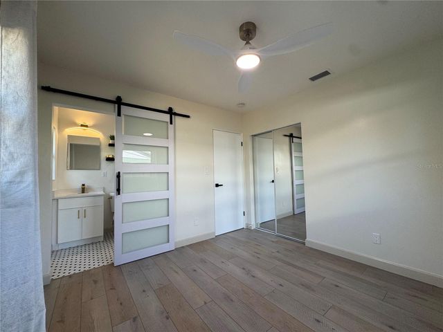 1500 CARSON CIRCLE NE, St Petersburg, FL 33703