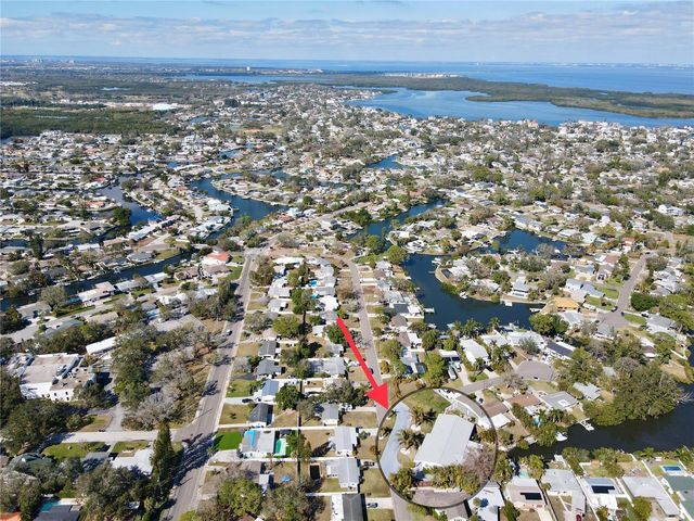 1500 CARSON CIRCLE NE, St Petersburg, FL 33703