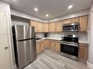 19001 NE 14th Ave 144, Miami, FL 33179