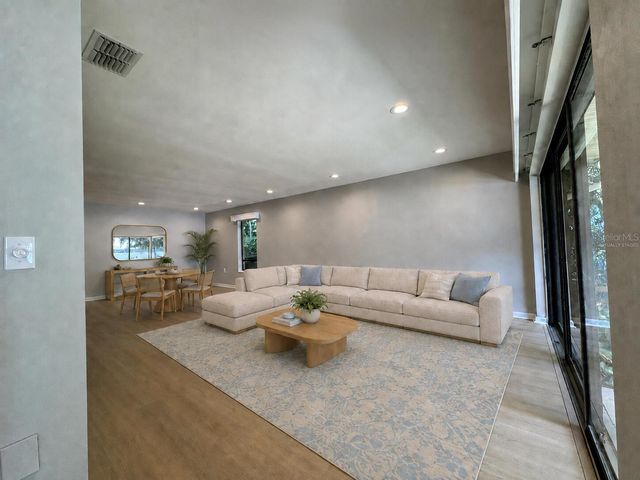 2510 CYPRESS GARDENS BOULEVARD, Winter Haven, FL 33884