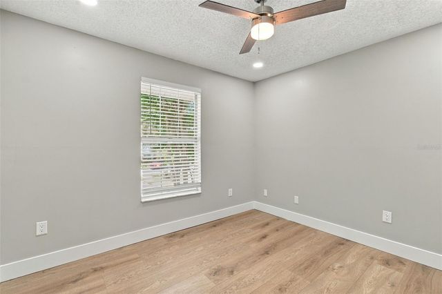 3118 VALLEY OAKS DRIVE, Tampa, FL 33618
