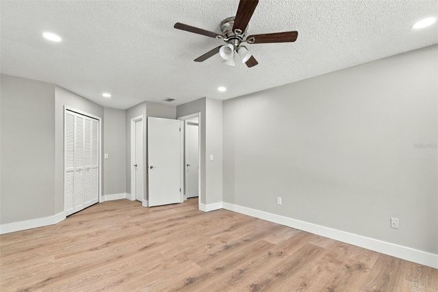 3118 VALLEY OAKS DRIVE, Tampa, FL 33618