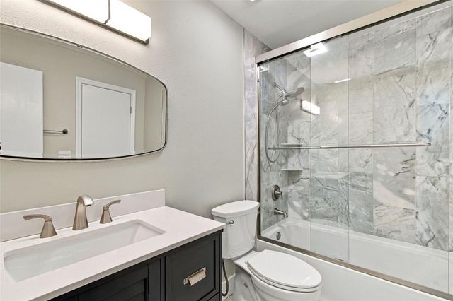 3118 VALLEY OAKS DRIVE, Tampa, FL 33618