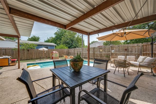 105 N 7th Street, Sanger, TX 76266