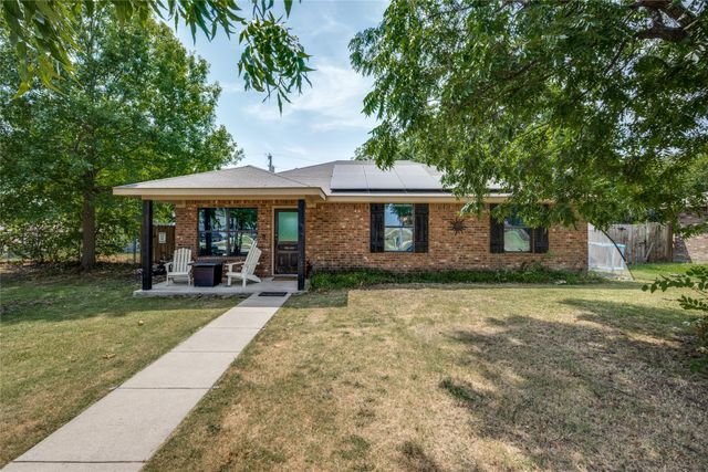 105 N 7th Street, Sanger, TX 76266