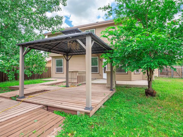 800 Savannah CV, Elgin, TX 78621