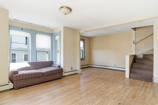 8 Parker Pl, Somerville, MA 02143
