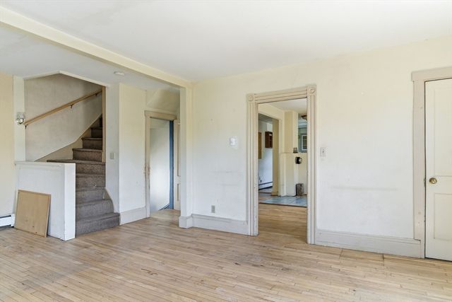 8 Parker Pl, Somerville, MA 02143