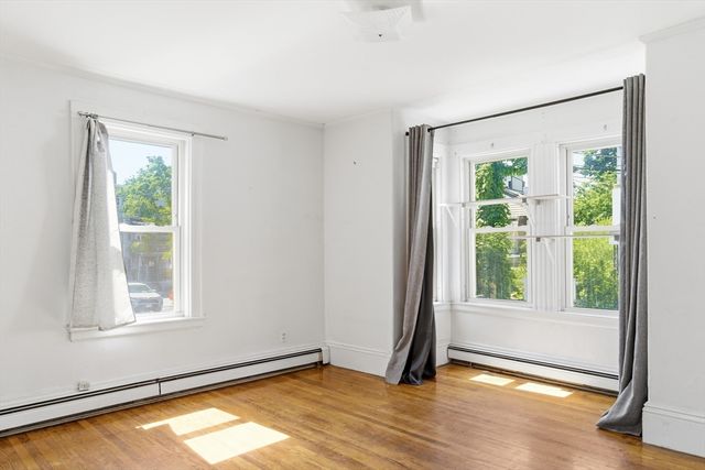 8 Parker Pl, Somerville, MA 02143