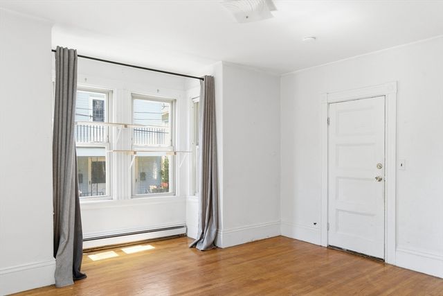 8 Parker Pl, Somerville, MA 02143
