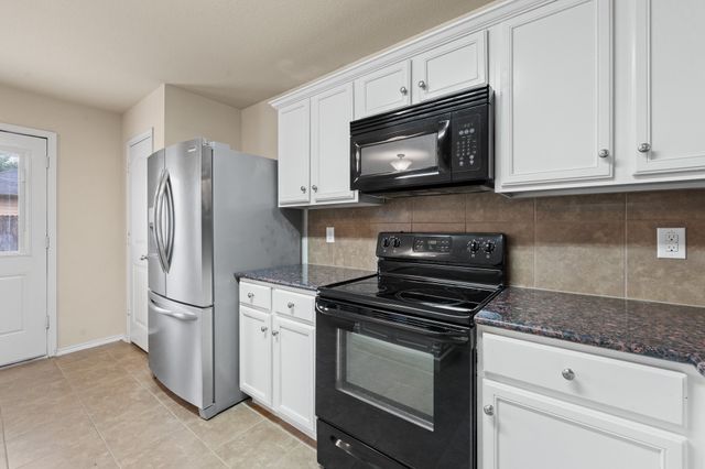 227 Old Spanish Trail, Waxahachie, TX 75167