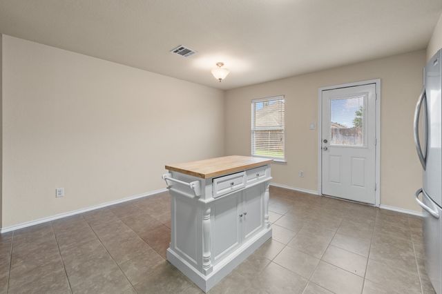 227 Old Spanish Trail, Waxahachie, TX 75167