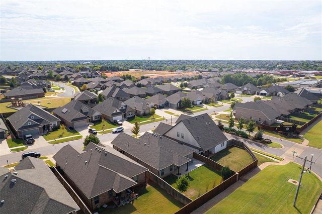 821 NW 192nd Terrace, Edmond, OK 73012