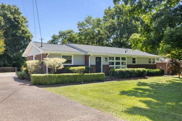 5002 Churchill Dr, Nashville, TN 37211