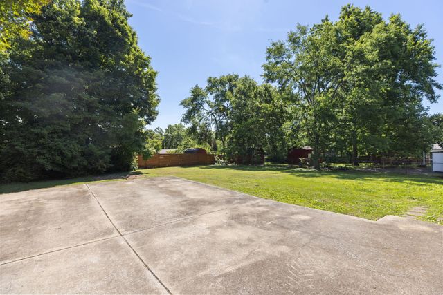 5002 Churchill Dr, Nashville, TN 37211