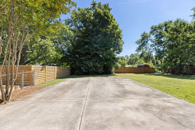5002 Churchill Dr, Nashville, TN 37211