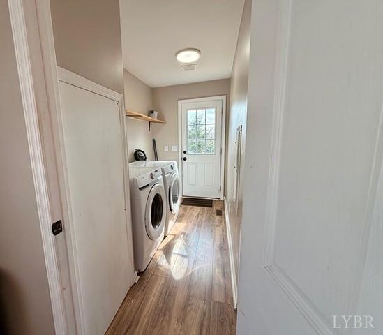 4378 Hummingbird Ln, Concord, VA 24538