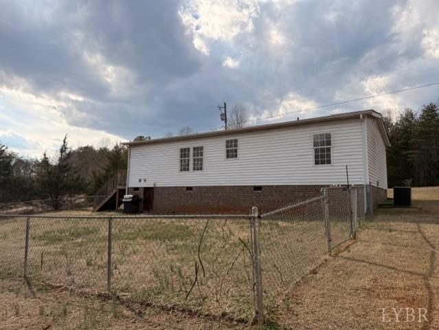 4378 Hummingbird Ln, Concord, VA 24538