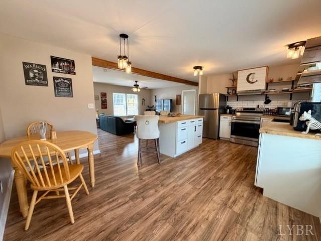 4378 Hummingbird Ln, Concord, VA 24538