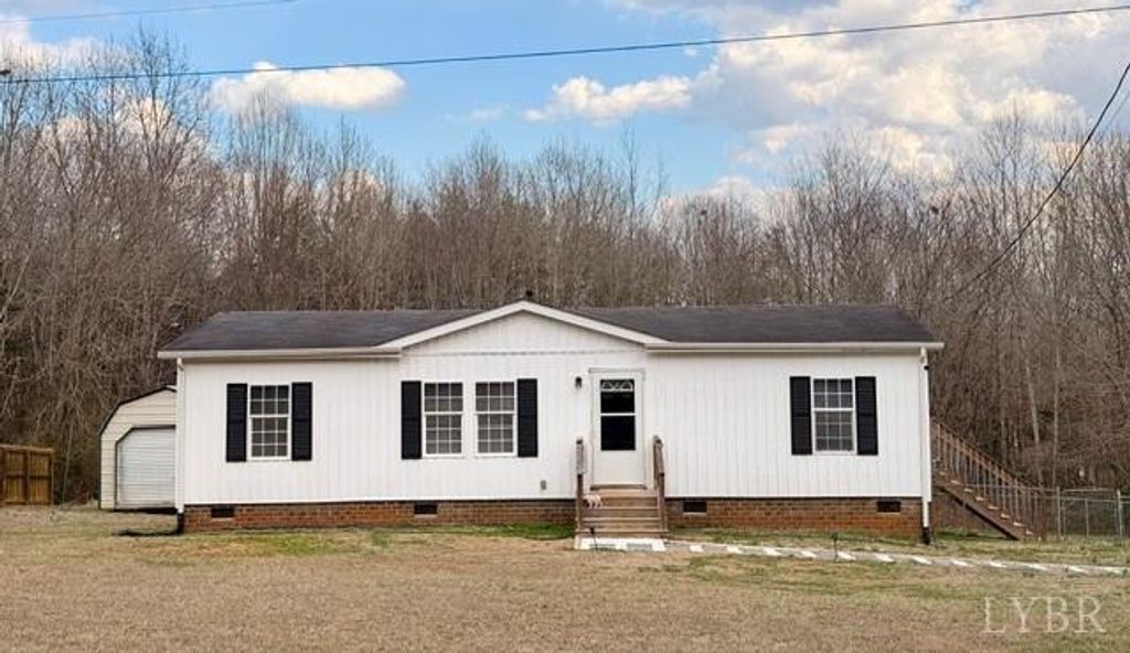 4378 Hummingbird Ln, Concord, VA 24538