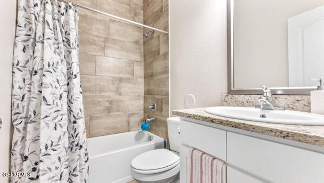 401 PLATEAU Drive, Socorro, TX 79927