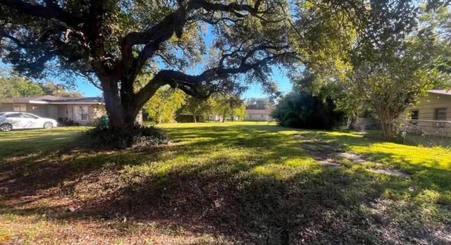 229 Nanlee Street, La Marque, TX 77568