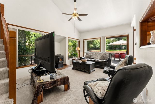 2407 SE 8th Place, Renton, WA 98055